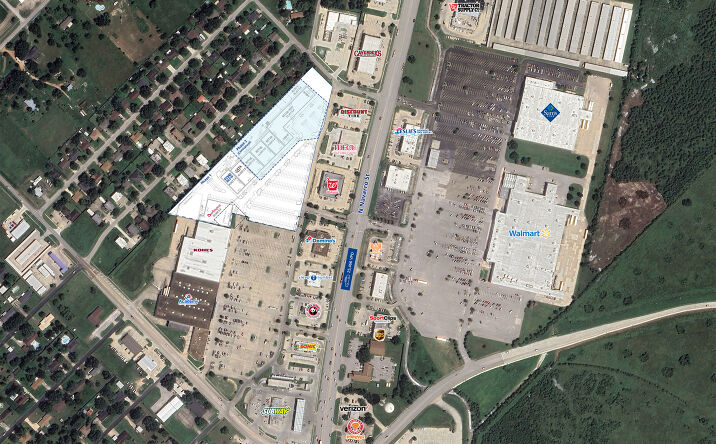 Pictures of Retail property located at 9009 N Navarro St, Victoria, TX 77904 for lease - image #1