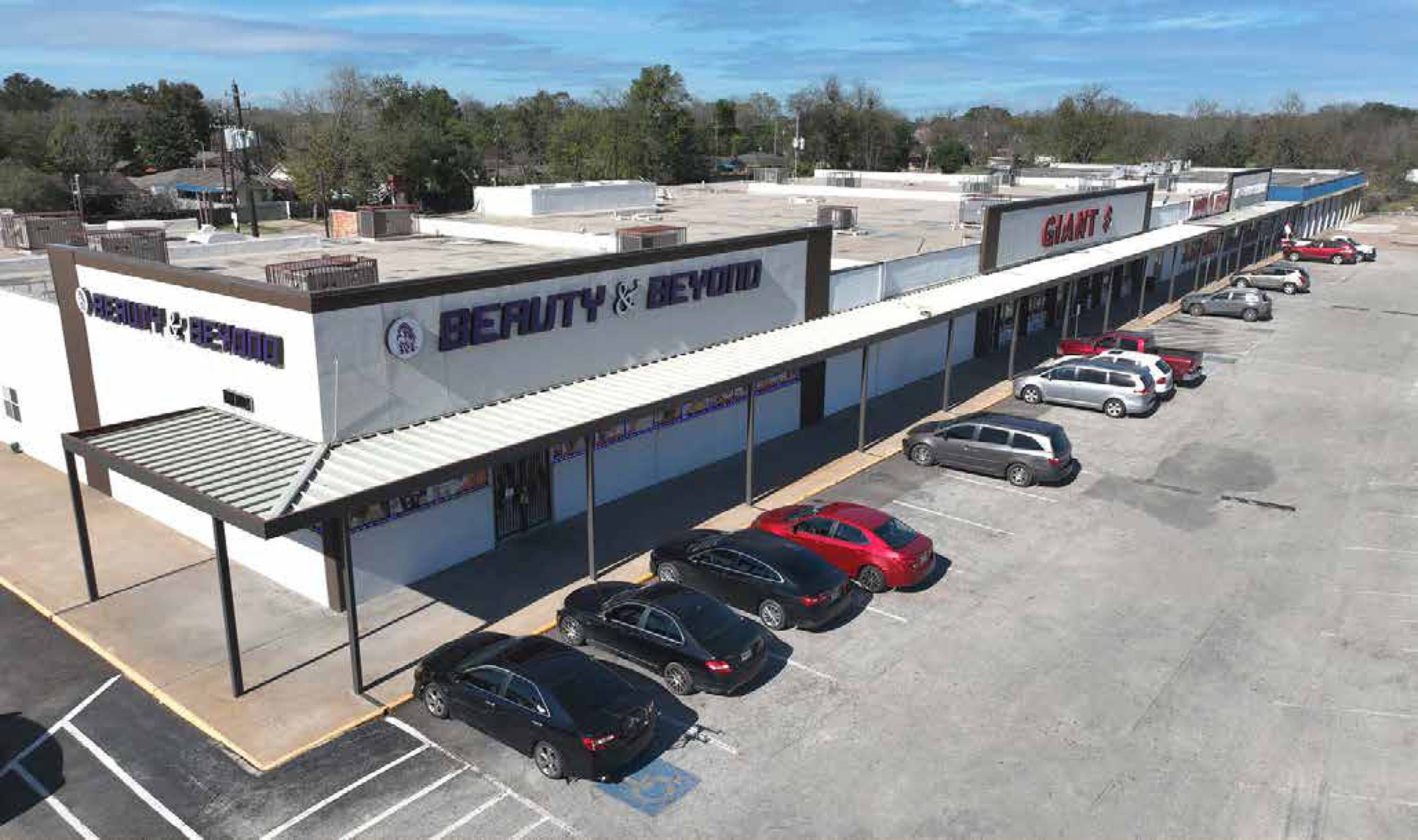 9411 North Fwy, Houston, TX 77037