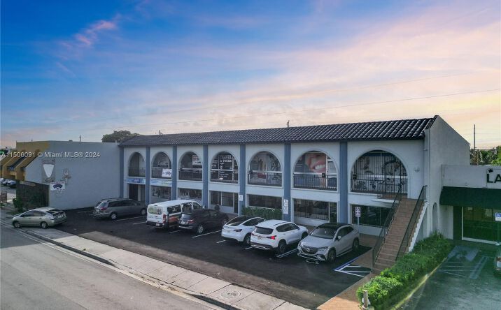 Pictures of Office property located at 4790 NW 7th St # 207, Miami, FL 33126 for lease - image #1