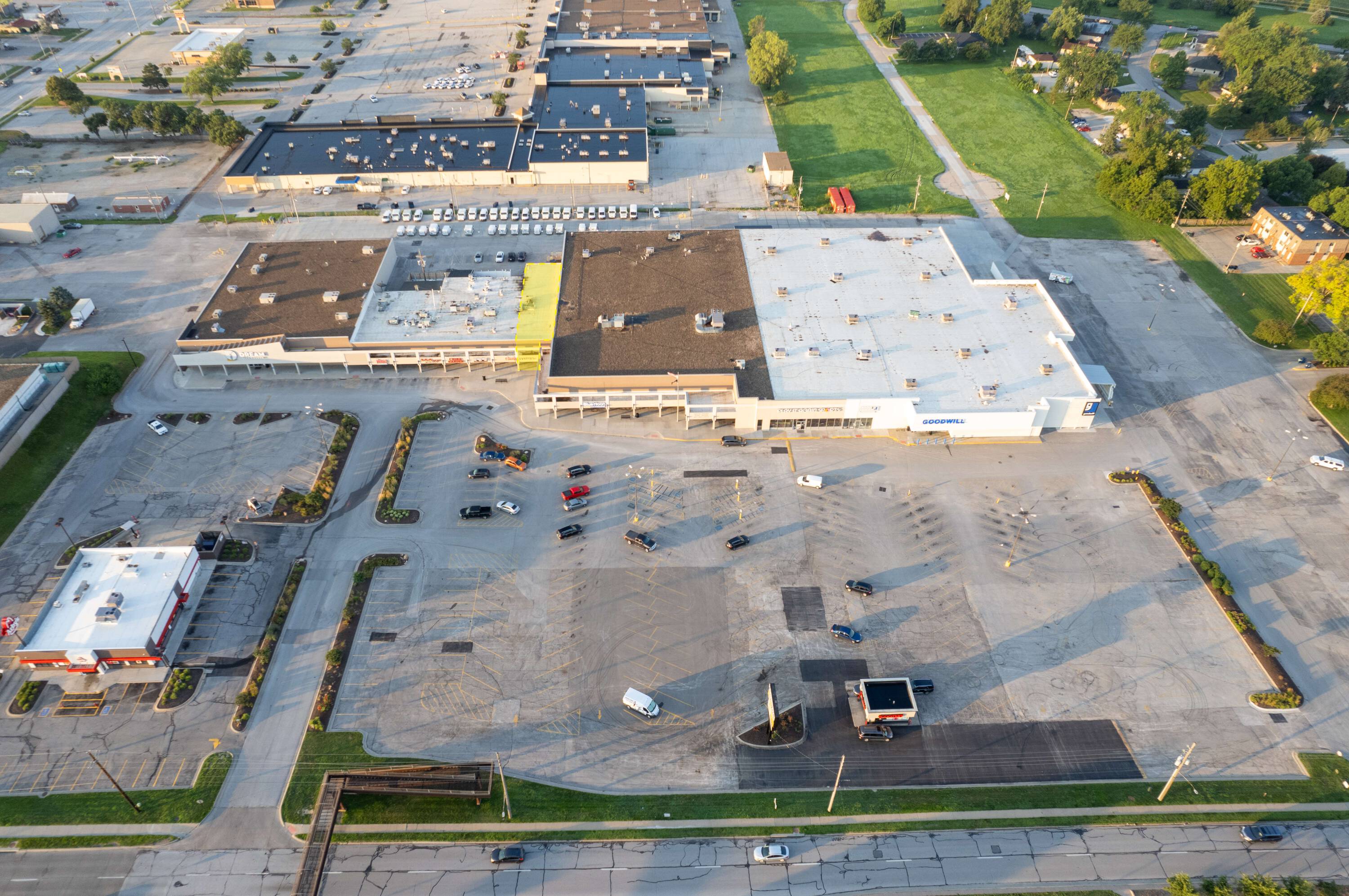 8445 W Center Rd, Omaha, NE 68124