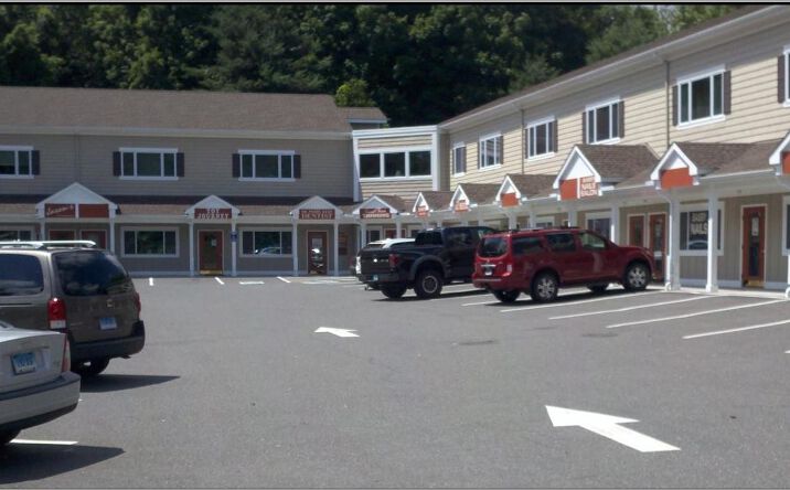 Pictures of Retail, Office property located at 250 Main St S, Southbury, CT 06488 for lease - image #1