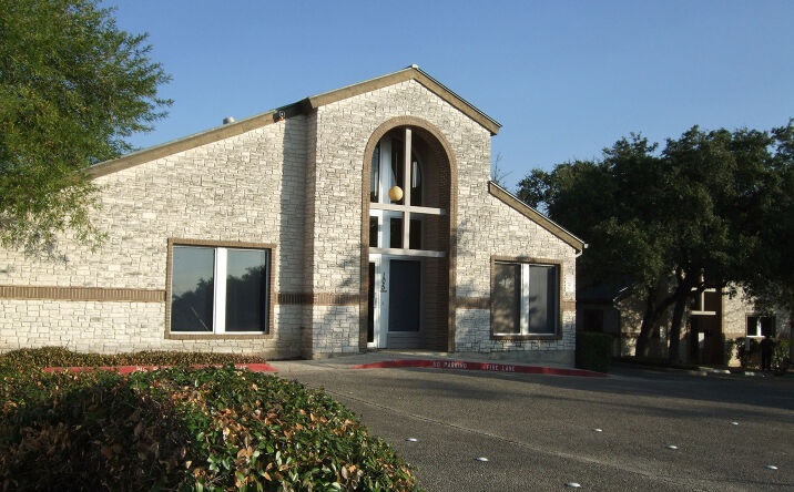 Pictures of Retail, Office property located at 4939 De Zavala Rd, San Antonio, TX 78249 for lease - image #1