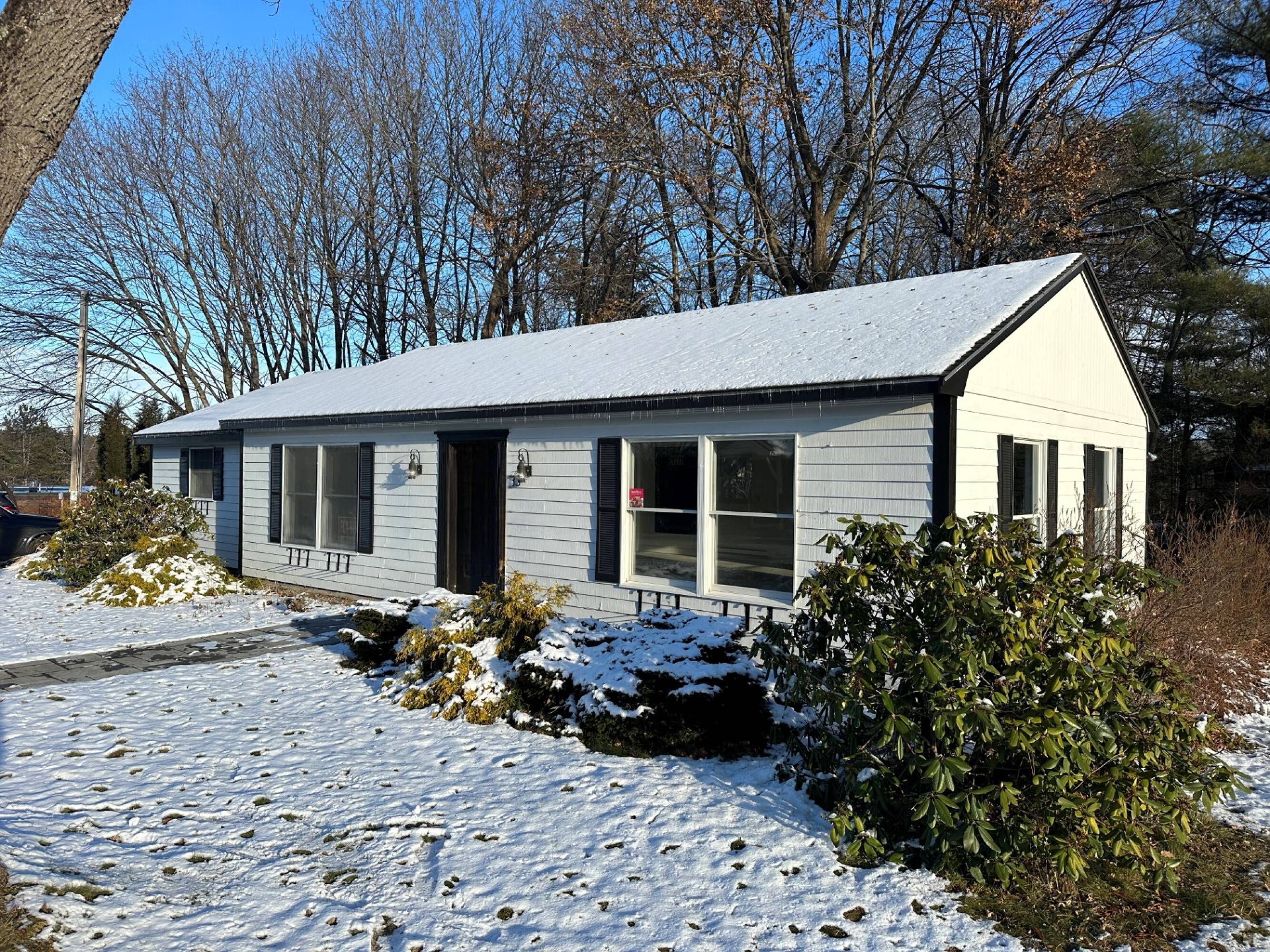 33 Yarmouth Crossing Dr, Yarmouth, ME 04096