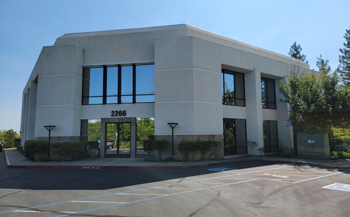 Pictures of Office property located at 2266 Lava Ridge Ct, Roseville, CA 95661 for lease - image #1