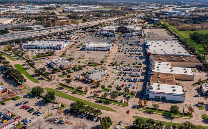 Pictures of Retail, Restaurant property located at 17355 Tomball Pkwy, Houston, TX 77064 for lease - image #1
