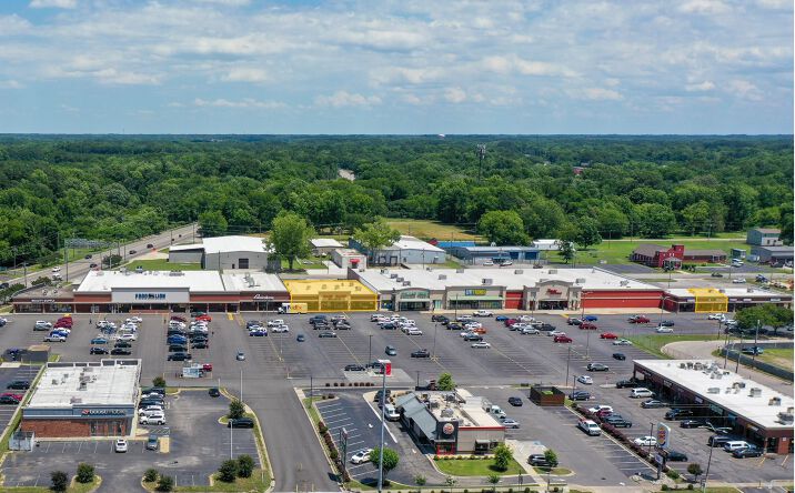 Pictures of Retail property located at 342 N Eastern Blvd, Fayetteville, NC 28301 for lease - image #1