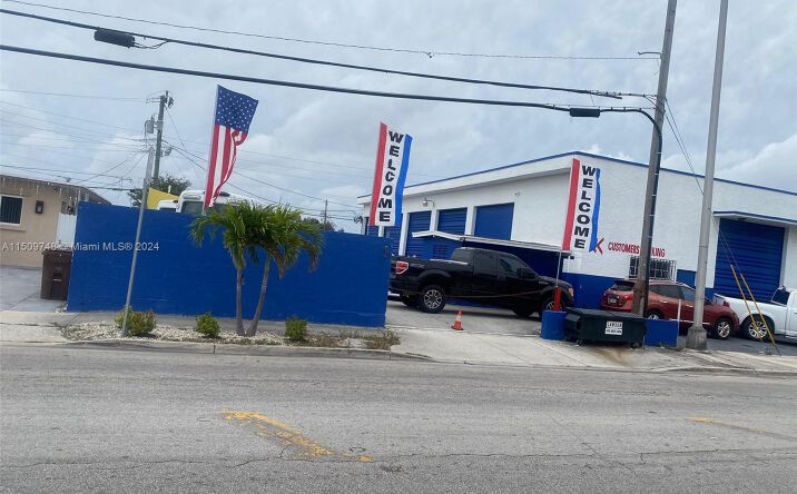 Pictures of Retail property located at 992 E 49th St, Hialeah, FL 33013 for lease - image #1