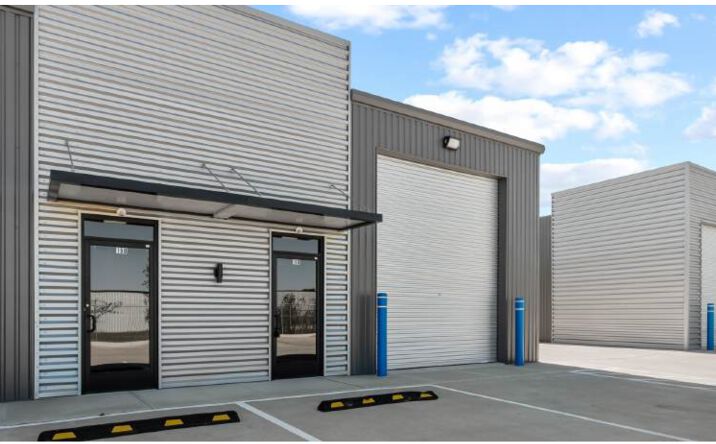 Pictures of Office, Industrial property located at 7439 Wright Rd, Houston, TX 77041 for lease - image #1