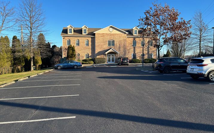 Pictures of Office property located at 1179 Dekalb Pike, Blue Bell, PA 19422 for lease - image #1