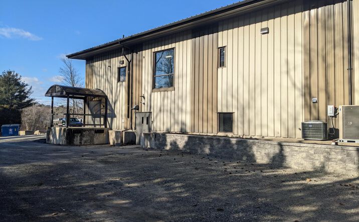 Pictures of Office, Industrial, Land property located at 200 Turnpike Rd, Southborough, MA 01772 for lease - image #1
