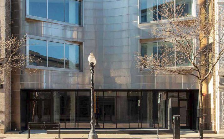 Pictures of Retail property located at 855 W Belmont Ave, Chicago, IL 60657 for lease - image #1