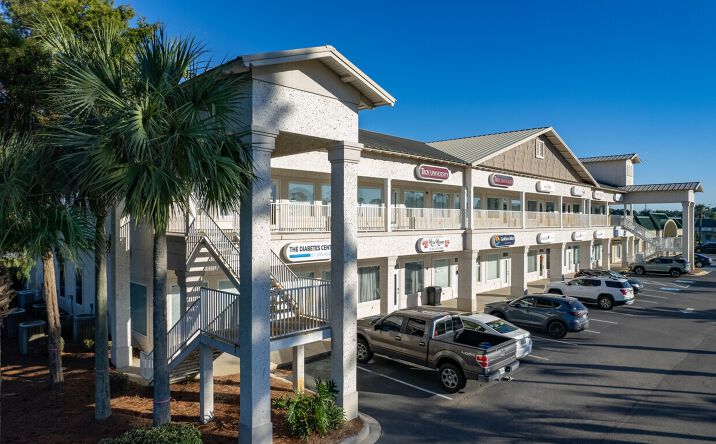 Pictures of Retail, Office property located at 650 - 664 Scranton Road, Brunswick, GA 31520 for lease - image #1