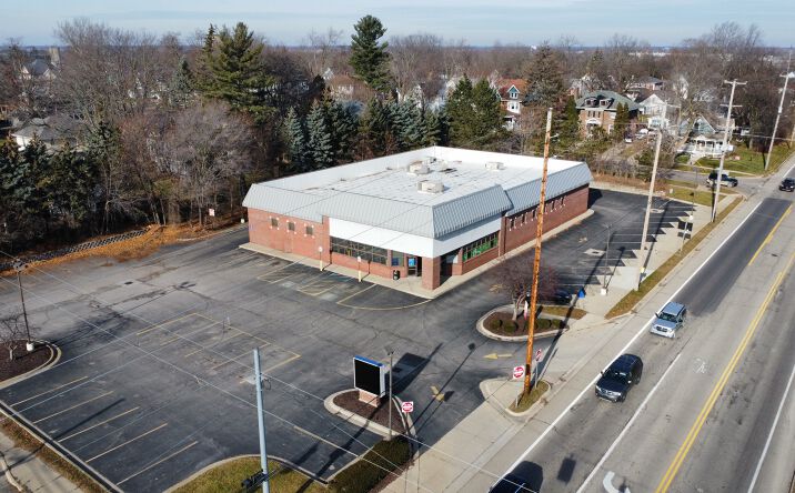 Pictures of Retail property located at 109 S Whittemore St, St Johns, MI 48879 for lease - image #1