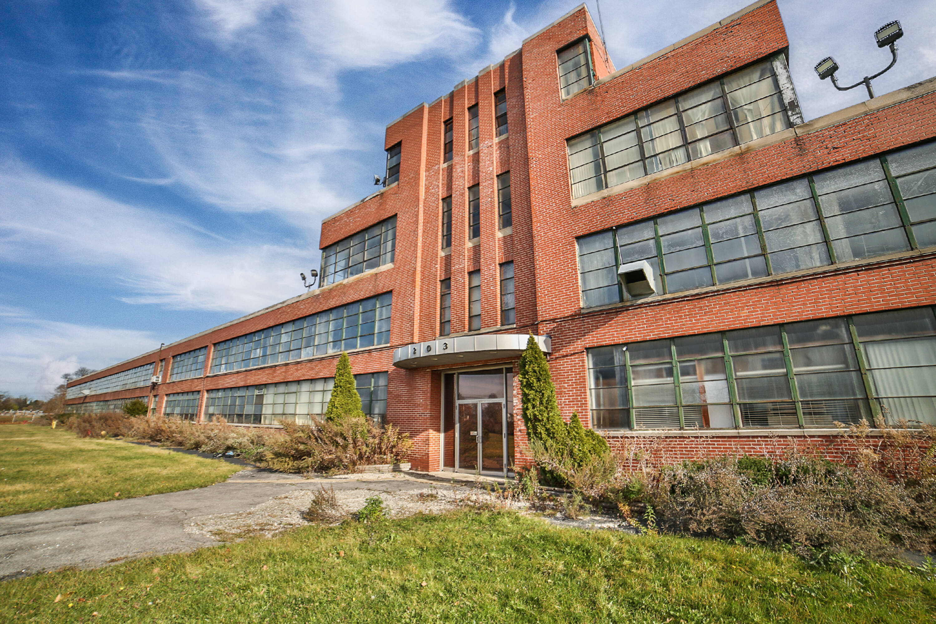 203 Eggert Rd, Buffalo, NY 14215