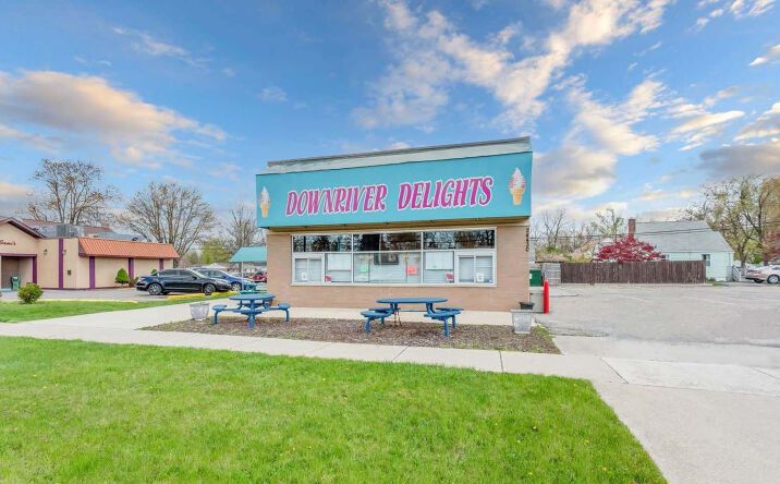 Pictures of Retail property located at 24430 Eureka Rd, Taylor, MI 48180 for lease - image #1