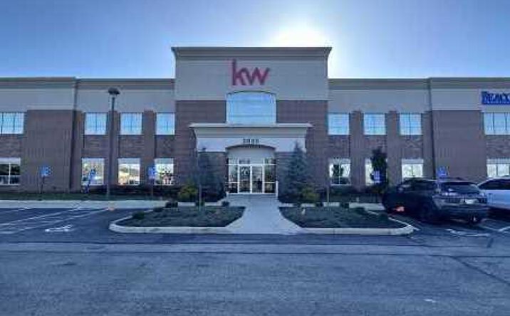 Pictures of Office property located at 2835 Miami Village Dr, Miamisburg, OH 45342 for lease - image #1