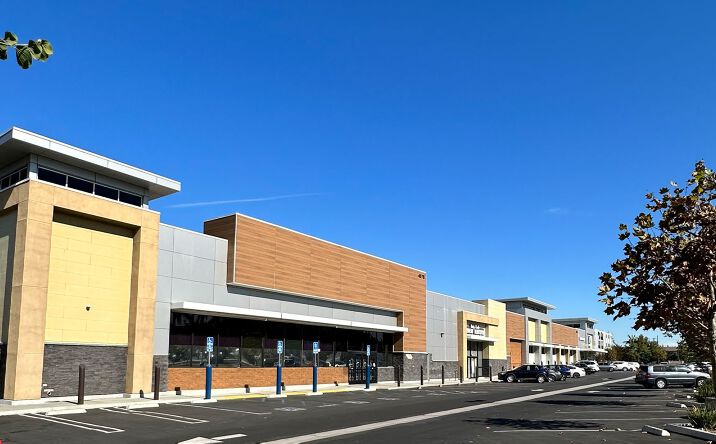 Pictures of Retail property located at 4570 Atlantic Ave, Long Beach, CA 90807 for lease - image #1