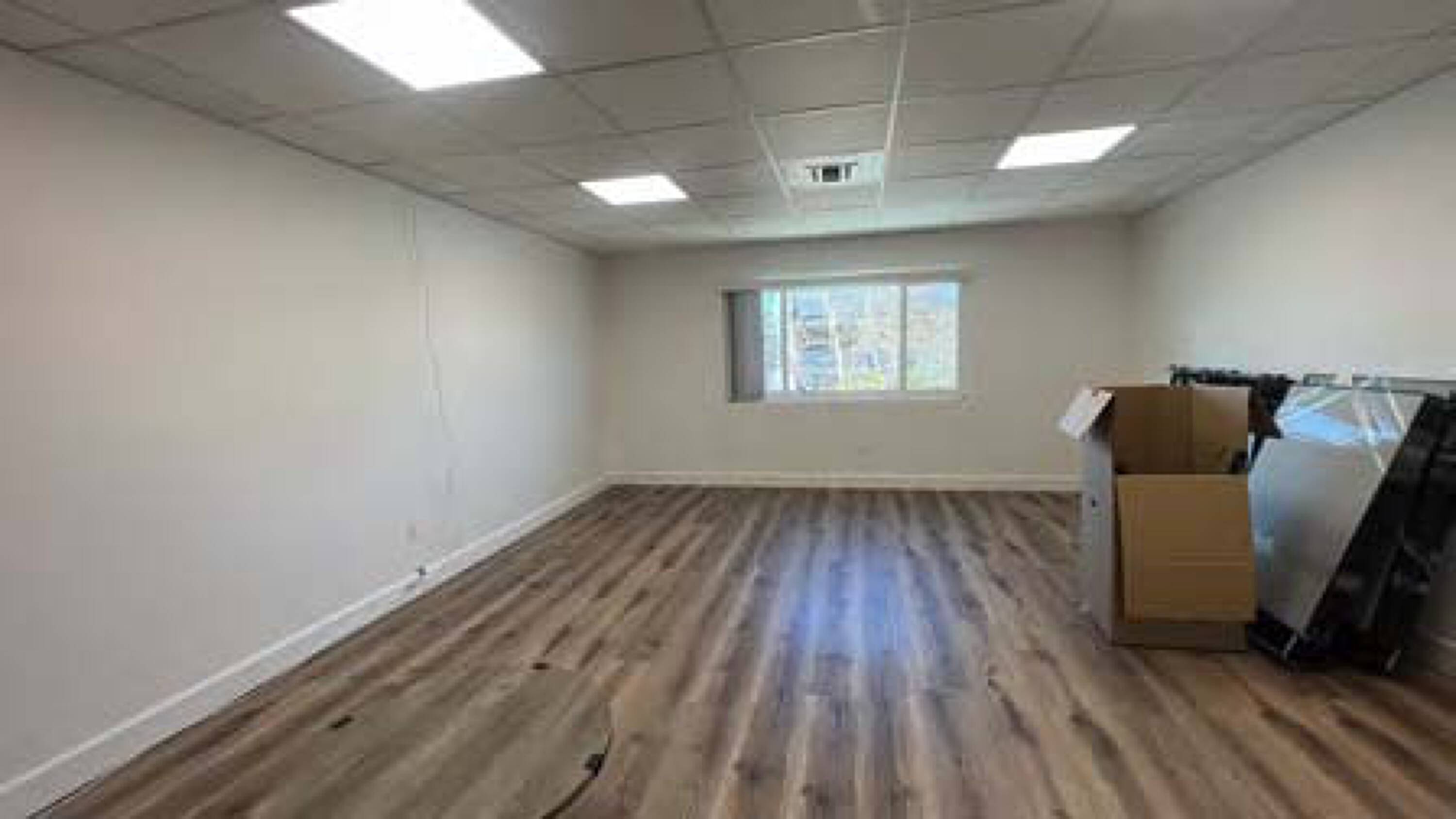 14530 hamlin st los angeles ca 91411 crexi