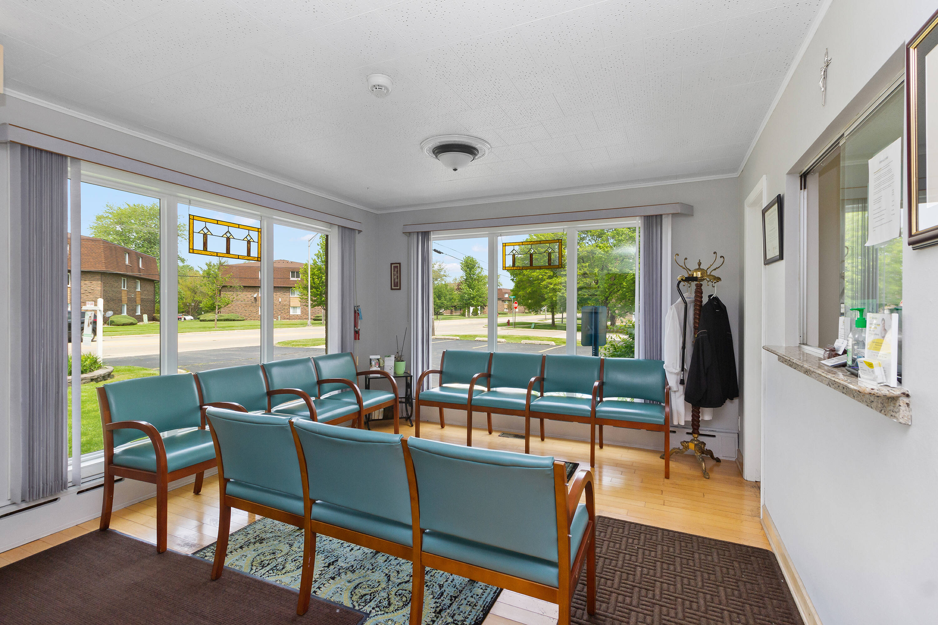 19401 Wolf Rd, Mokena, IL 60448