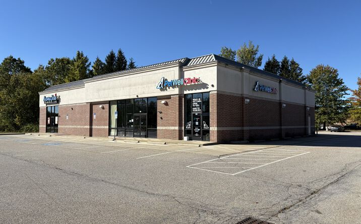 Pictures of Retail property located at 10 Andrews Rd, Somersworth, NH 03878 for lease - image #1
