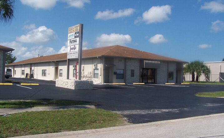 Pictures of Retail, Office, Industrial property located at 2101 Sunnydale Blvd, Clearwater, FL 33765 for lease - image #1