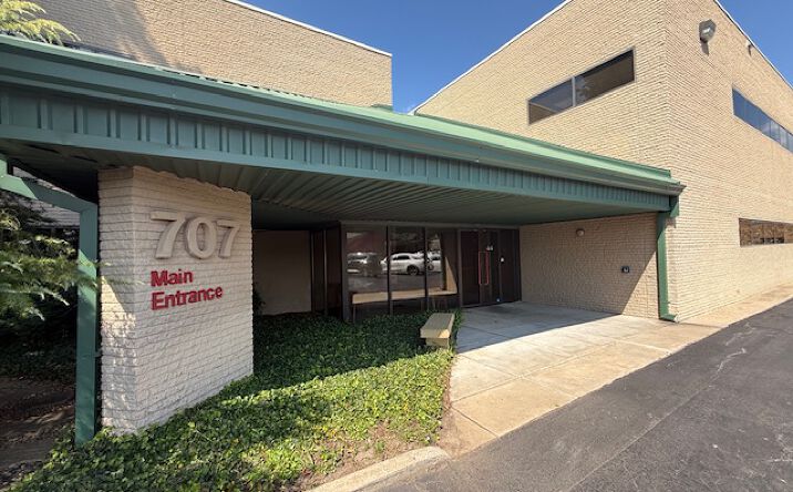 Pictures of Office property located at 707 24th Ave SW, Norman, OK 73069 for lease - image #1