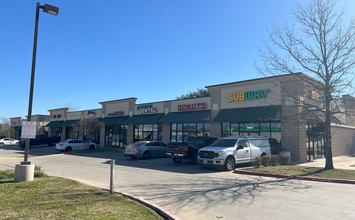 Pictures of Retail property located at 1100 E. Bardin Rd., Arlington, TX 76018 for lease - image #1