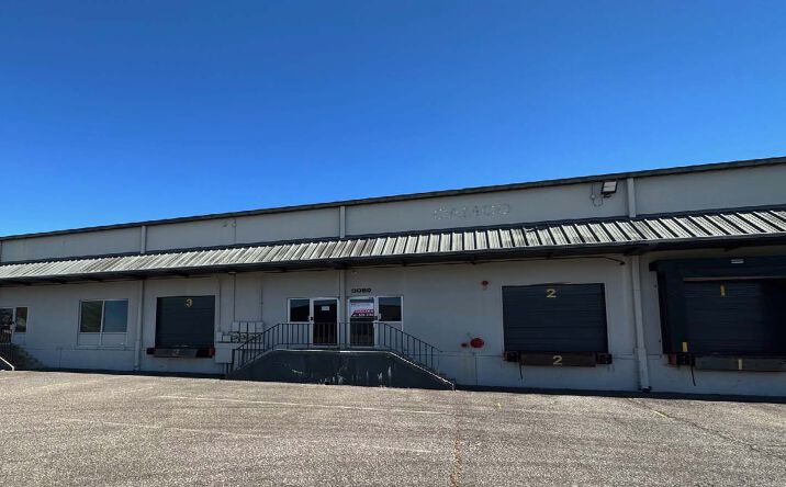 Pictures of Office property located at 3068-3160 Connahbrook Dr, Memphis, TN 38116 for lease - image #1