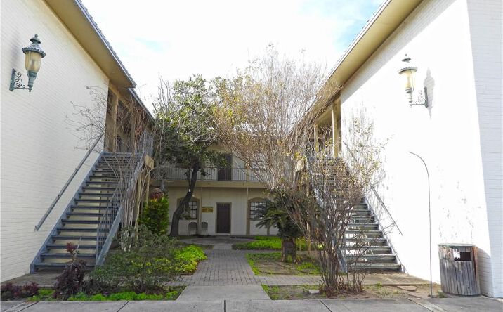Pictures of Office, Retail property located at 5401 N 10th Street # 120, McAllen, TX 78504 for lease - image #1