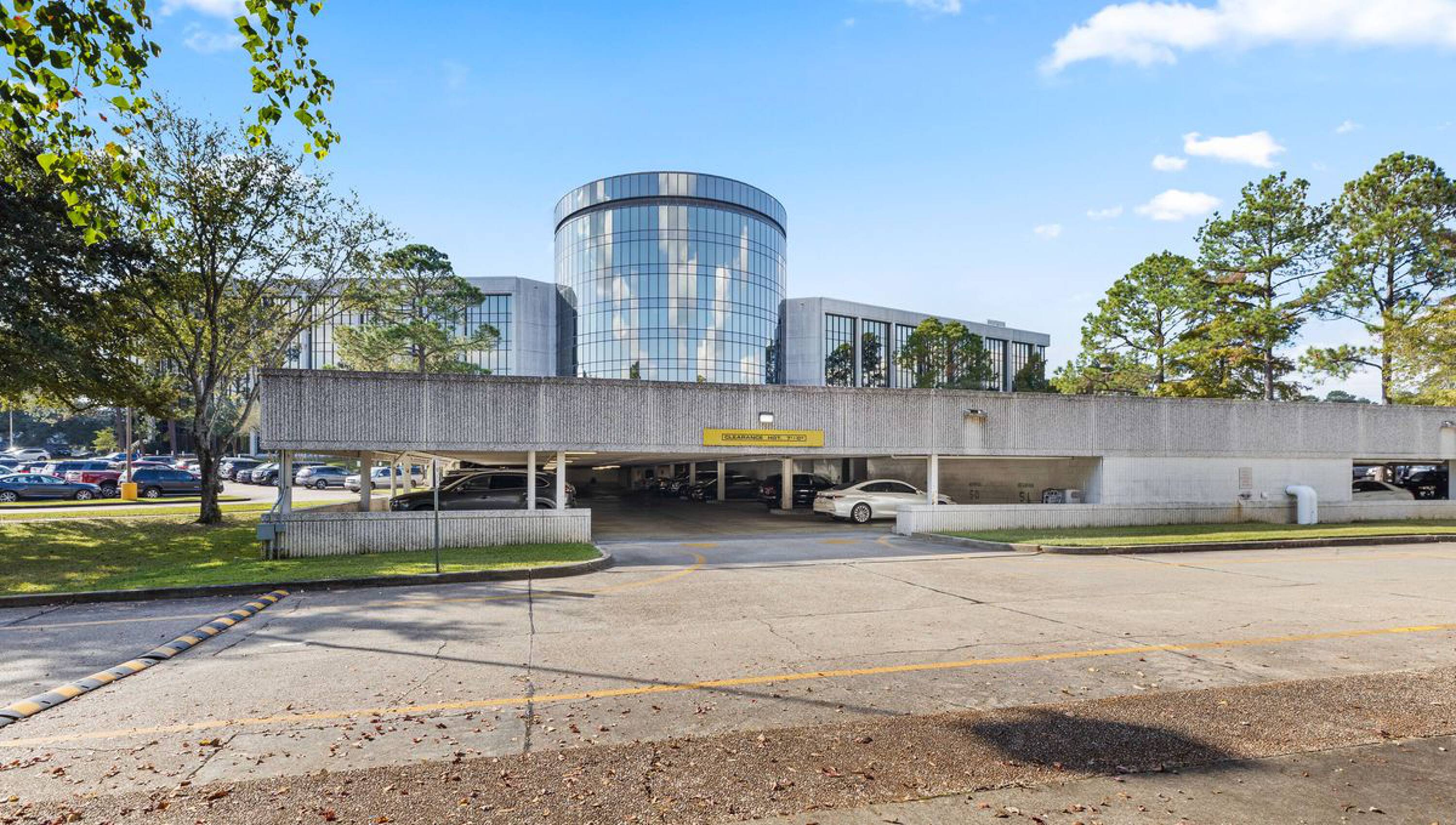 400 E Kaliste Saloom Rd, Lafayette, LA 70508