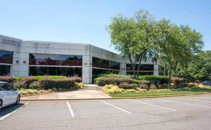 Pictures of Industrial property located at 13900 S Lakes Dr, Charlotte, NC 28273 for lease - image #1