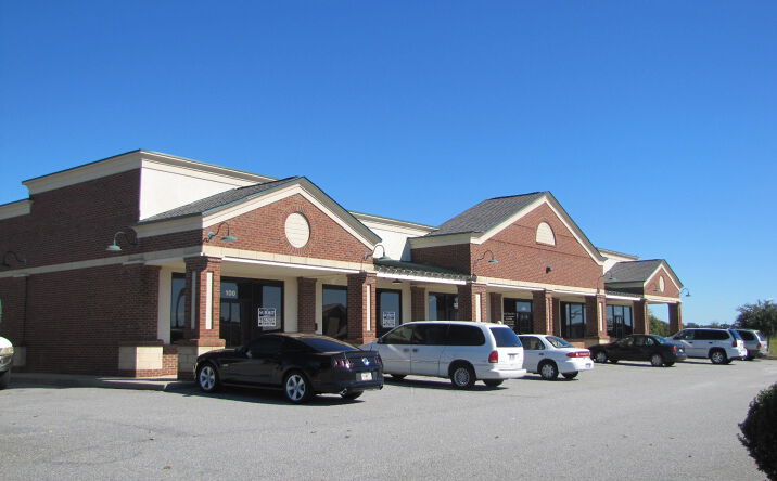 Pictures of Office property located at 402 Osigian Blvd, Warner Robins, GA 31088 for lease - image #1
