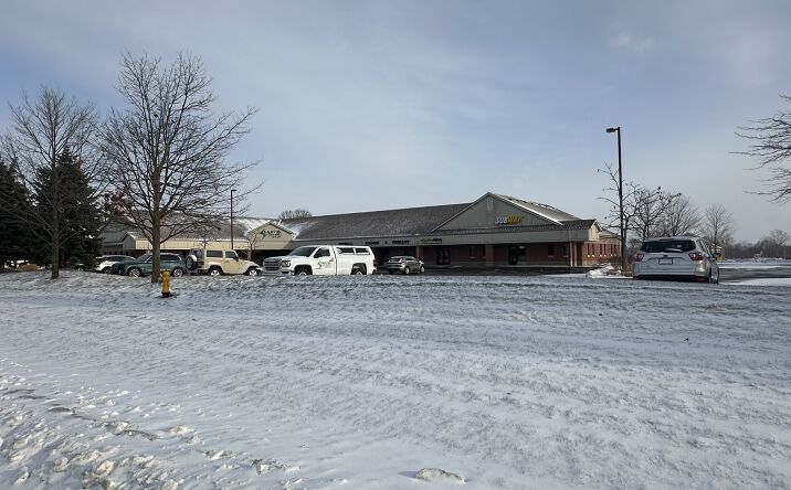 Pictures of Retail, Land property located at 1785 N Dixie Hwy, Monroe, MI 48162 for lease - image #1