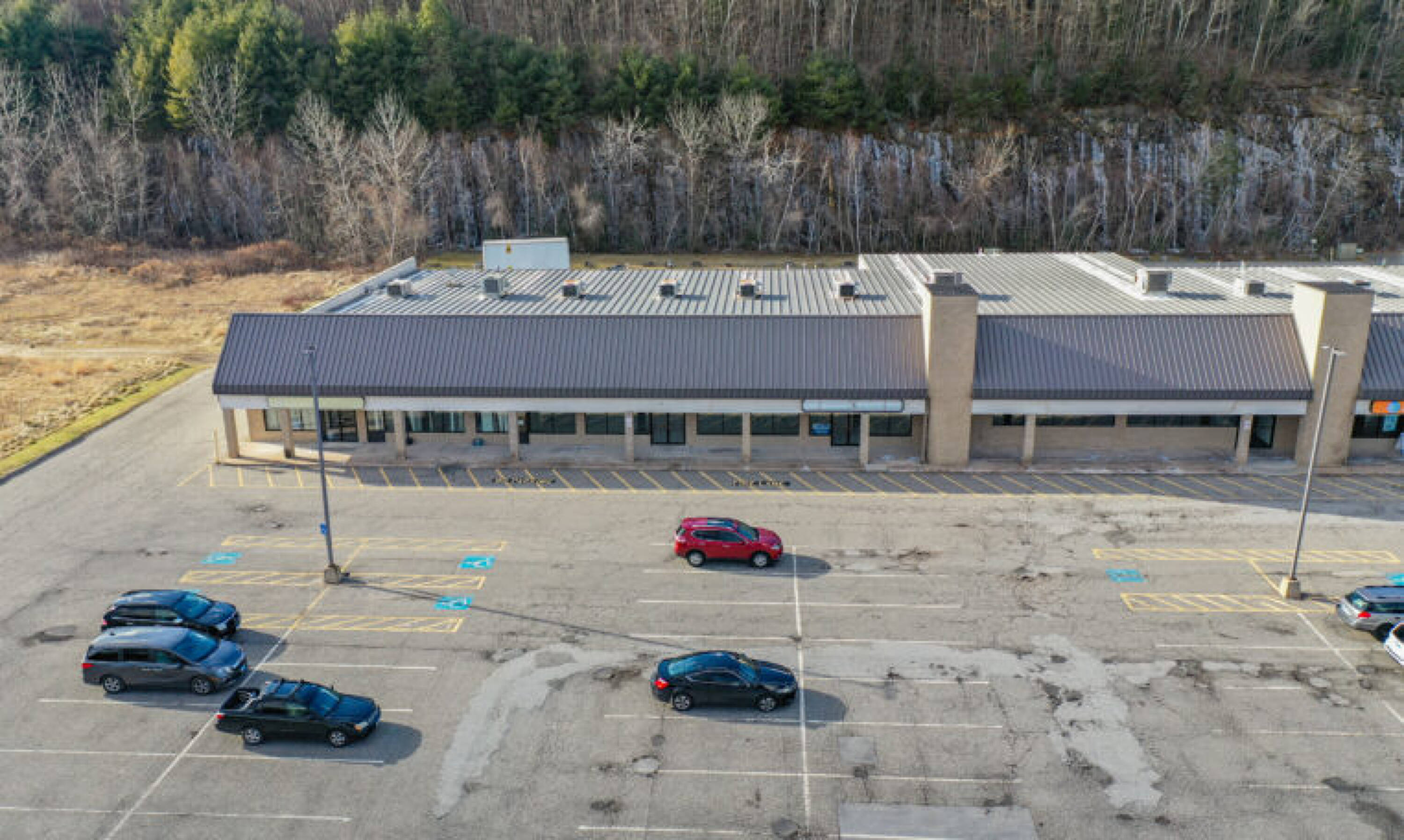 200 New Hartford Rd, Winsted, CT 06098