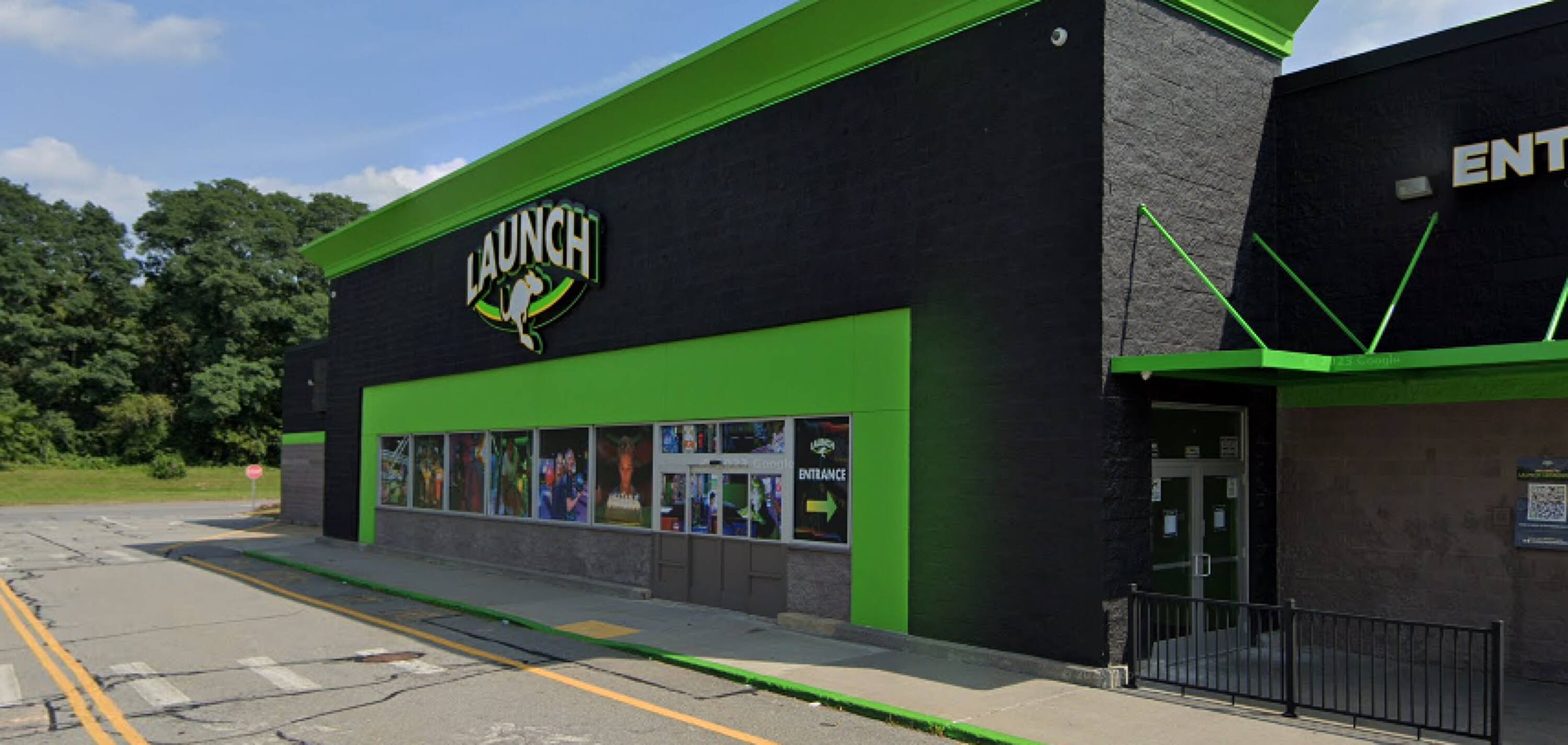 100 Commercial Rd, Leominster, MA 01453