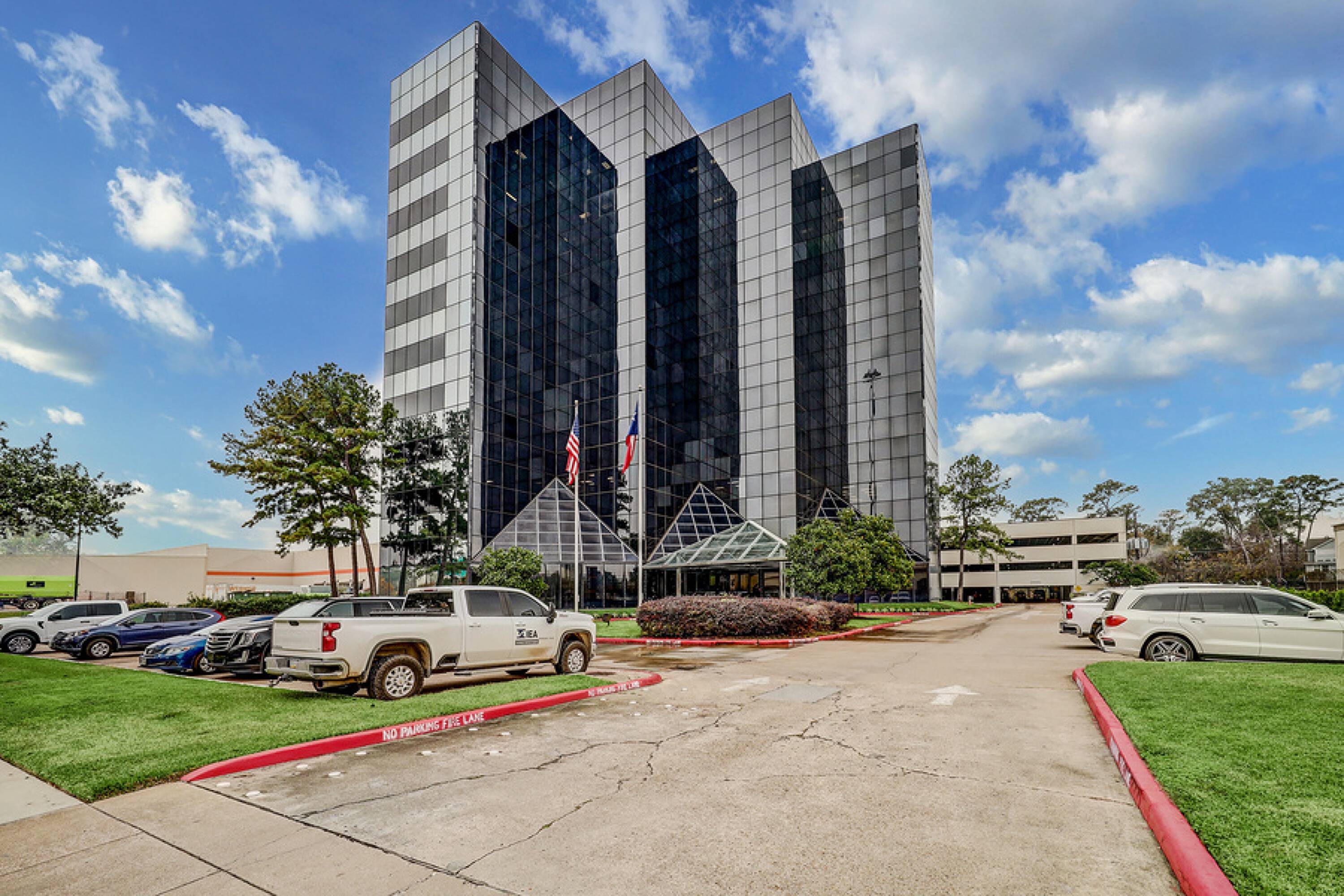 Park Central Plaza