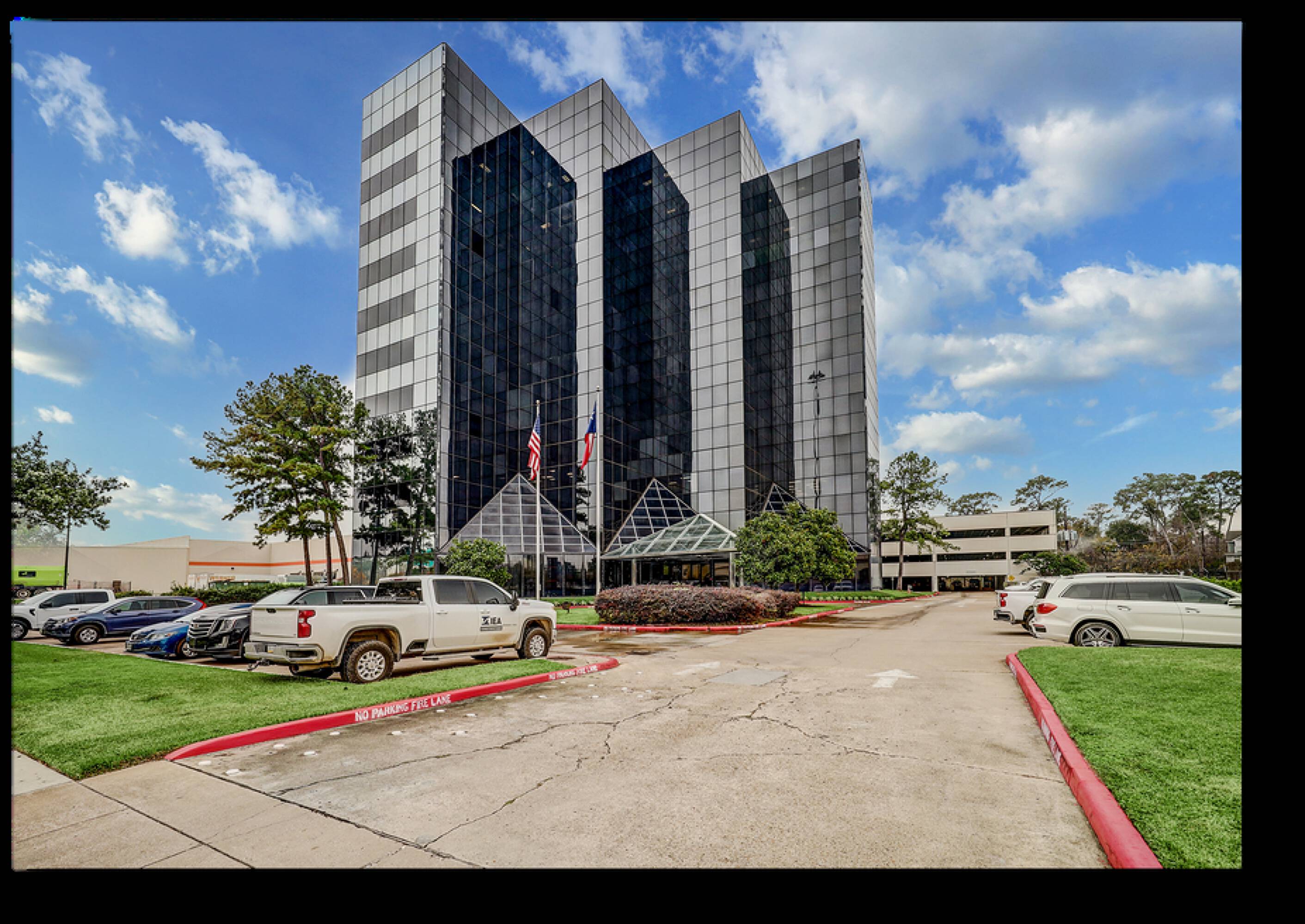 Park Central Plaza
