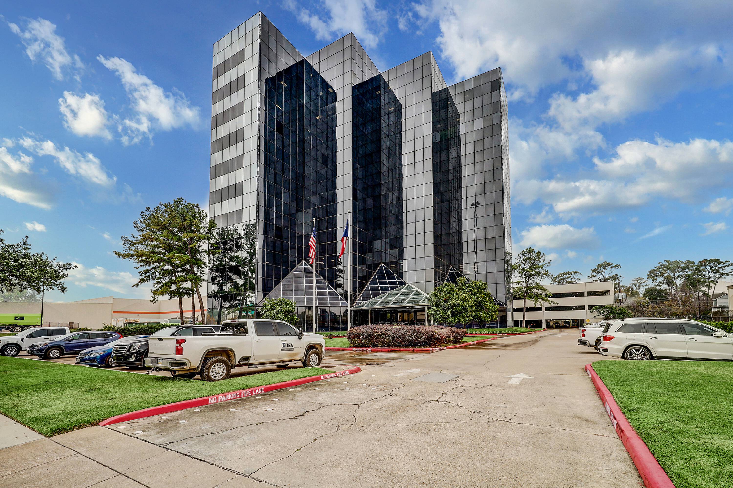 Park Central Plaza