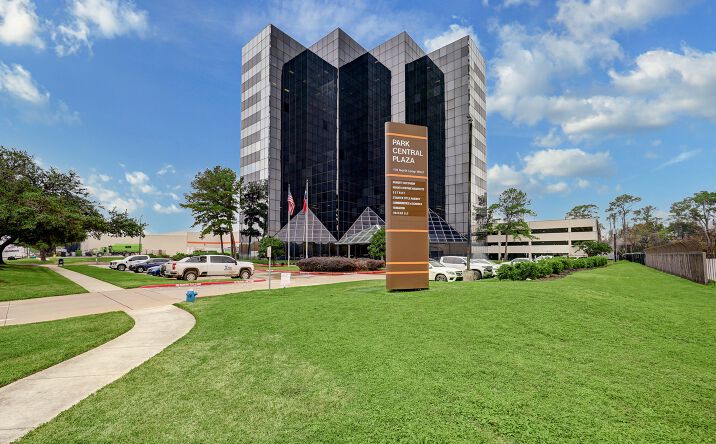 Pictures of Office property located at 1111 N Loop W, Houston, TX 77008 for lease - image #1