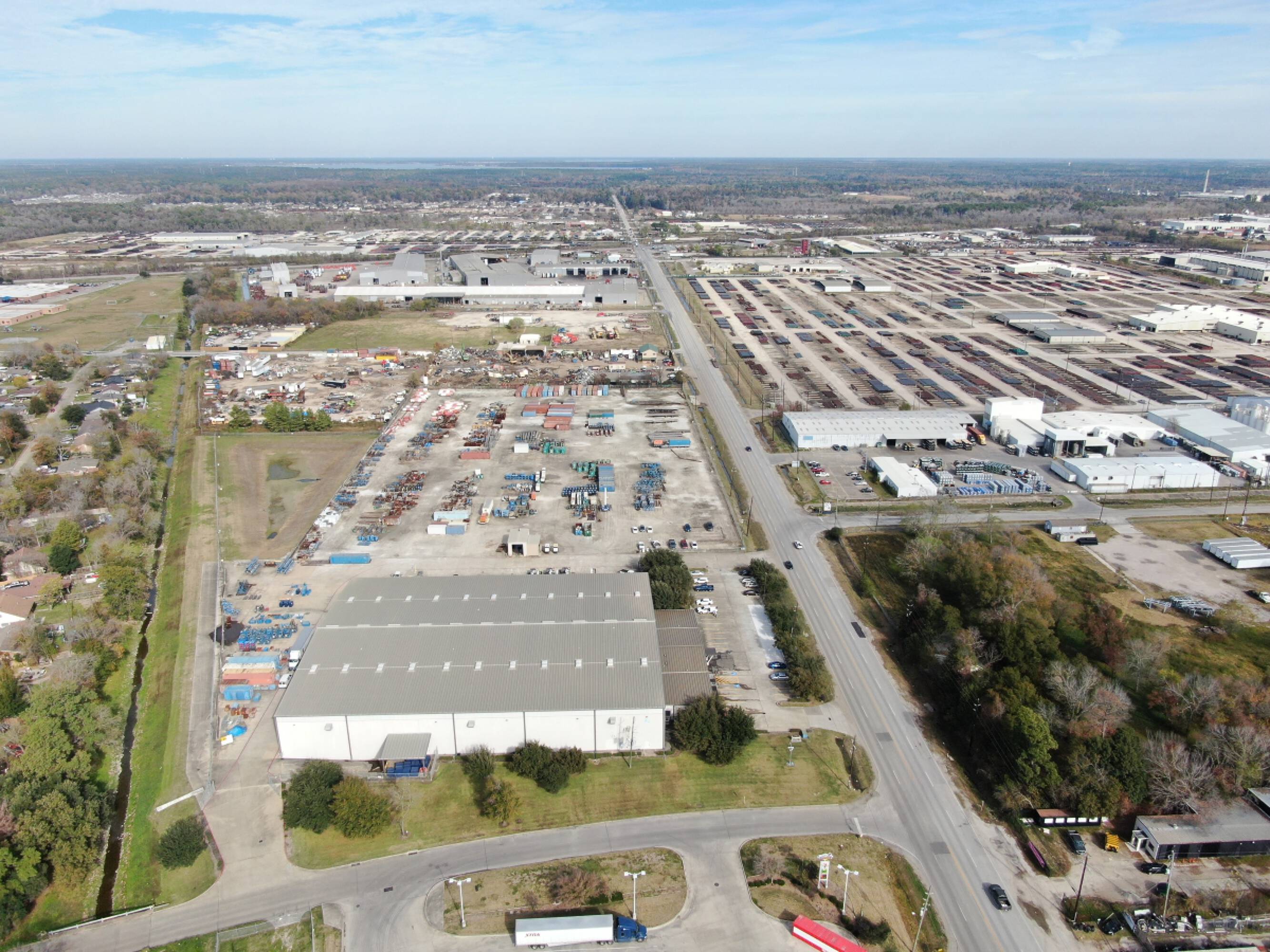Under Contract I ±66,500 SF | IOS Facility | ±15 Acres