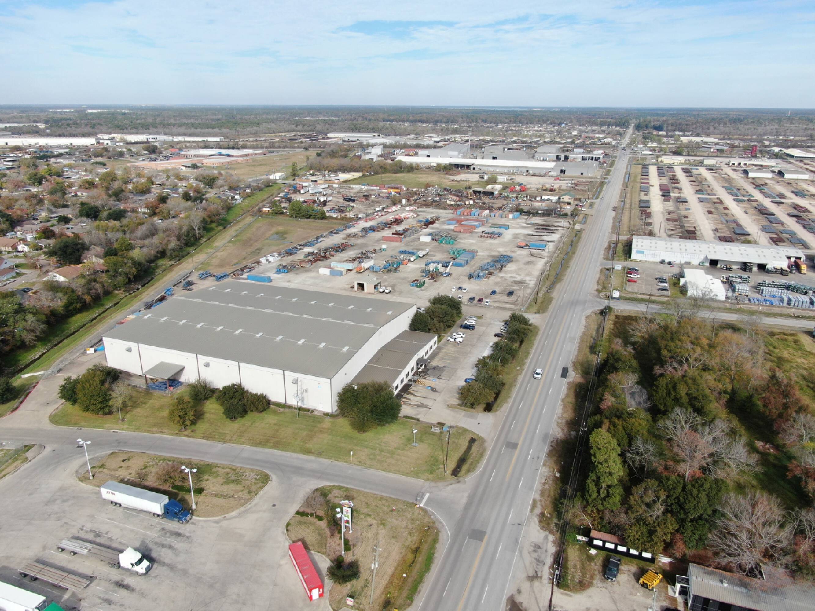 Under Contract I ±66,500 SF | IOS Facility | ±15 Acres