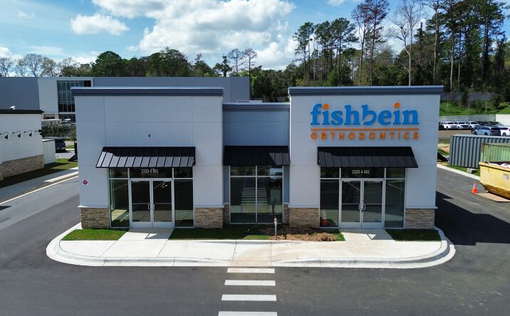 Pictures of Retail, Office, Restaurant property located at 2320 Capital Cir NE, Tallahassee, FL 32308 for lease - image #1