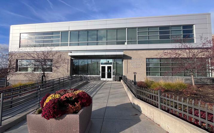 Pictures of Office property located at 2601 W Wisconsin Ave, Milwaukee, WI 53233 for lease - image #1