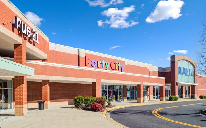 Pictures of Retail property located at 3648-3758 E Franklin Blvd, Gastonia, NC 28056 for lease - image #1