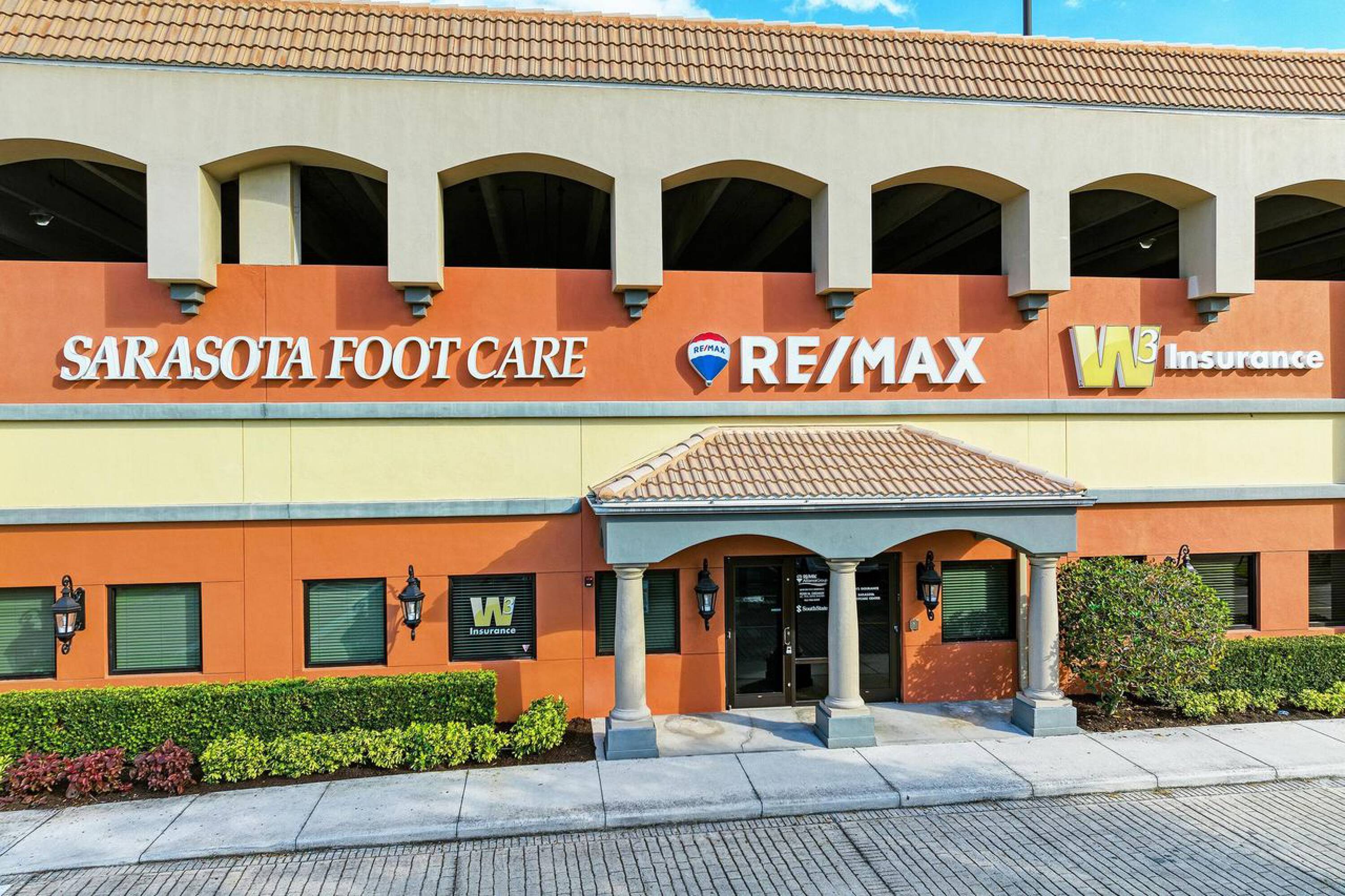 2000 ber St, Sarasota, FL 34239