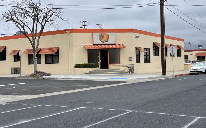 Pictures of Industrial property located at 3625 W Pacific Ave, Burbank, CA 91505 for lease - image #1