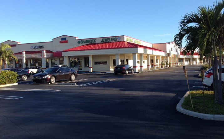 Pictures of Retail, Office property located at 958 Northlake Blvd, Lake Park, FL 33403 for lease - image #1