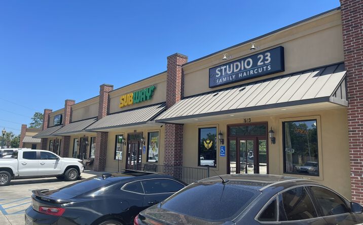 Pictures of Retail property located at 1529 Ambassador Caffery Pkwy, Lafayette, LA 70506 for lease - image #1