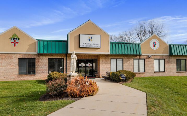 Pictures of Office, Special Purpose property located at 18614 Crestwood Dr, Hagerstown, MD 21742 for lease - image #1