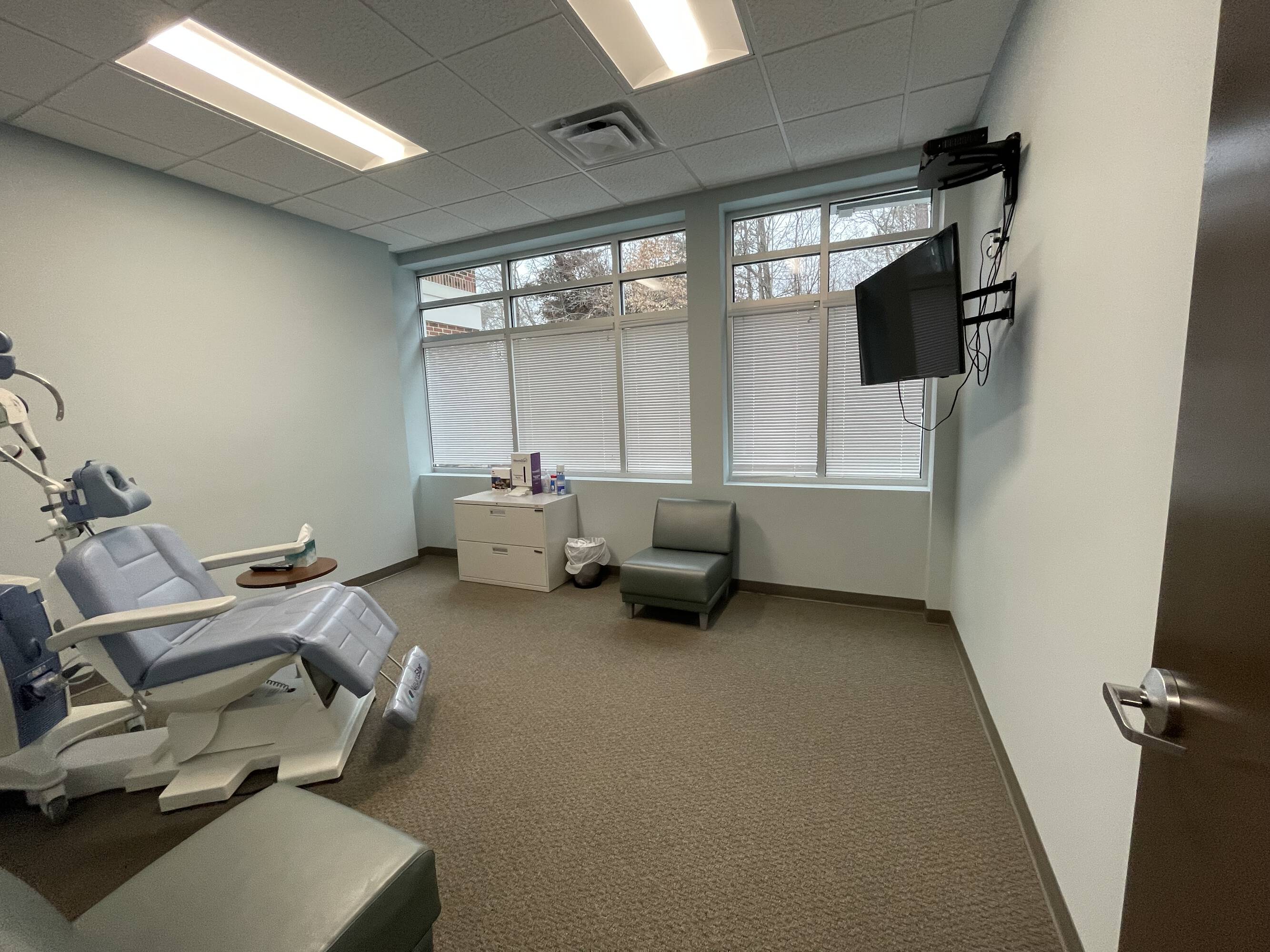 1931 New Garden Rd, Greensboro, NC 27410